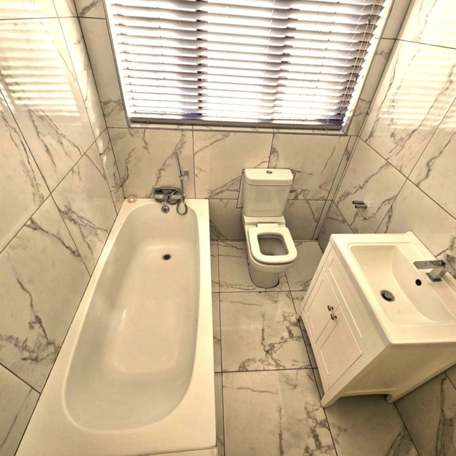 To Let 3 Bedroom Property for Rent in Safari Gardens North West